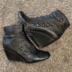 Miz Mooz Delphi Wedge Booties